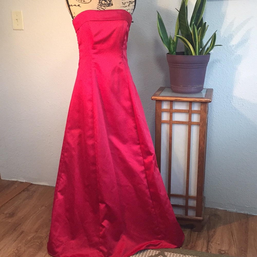 PROM DRESS! Red Silk Strapless Prom Dress